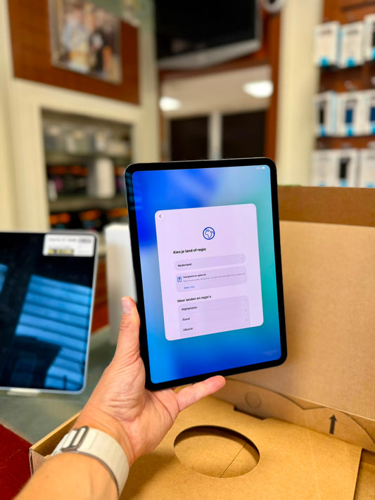 Apple iPad Pro 11" (M5) 2025 - 256GB (Pre-Owned )